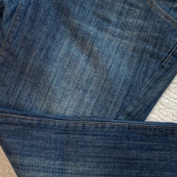 CAbi 8 Denim Jeans Asymmetrical Hem Deep Wash Minimal Stone-washing Distressing - Picture 2 of 8